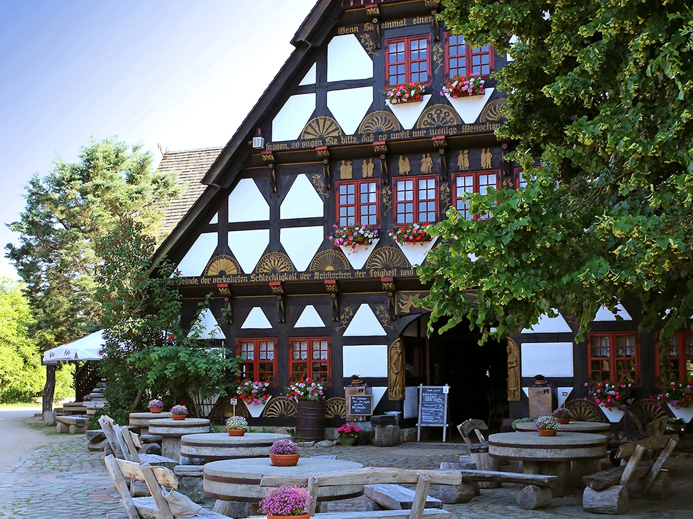 Trachtenhaus Gifhorn.jpg