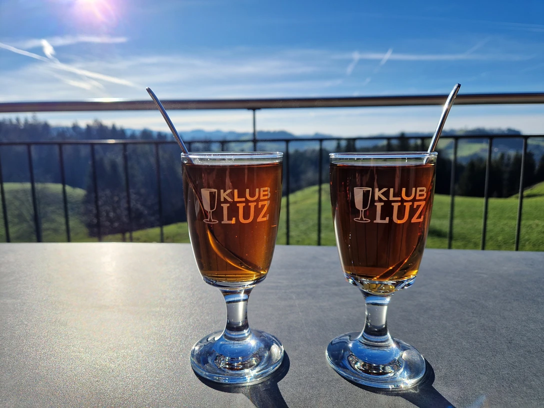 LUZ Gläser.jpg Kafi LUZ Gläser