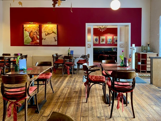 Innen_ (c) Café Klosterhof Brunshausen.jpg