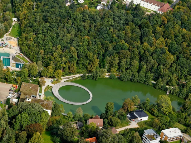 Bad-Gandersheim_Freibad_Osterbergsee_Vogelperspektive_Sommer©-Stadt-Bad-Gandersheim-Hötzel.jpg