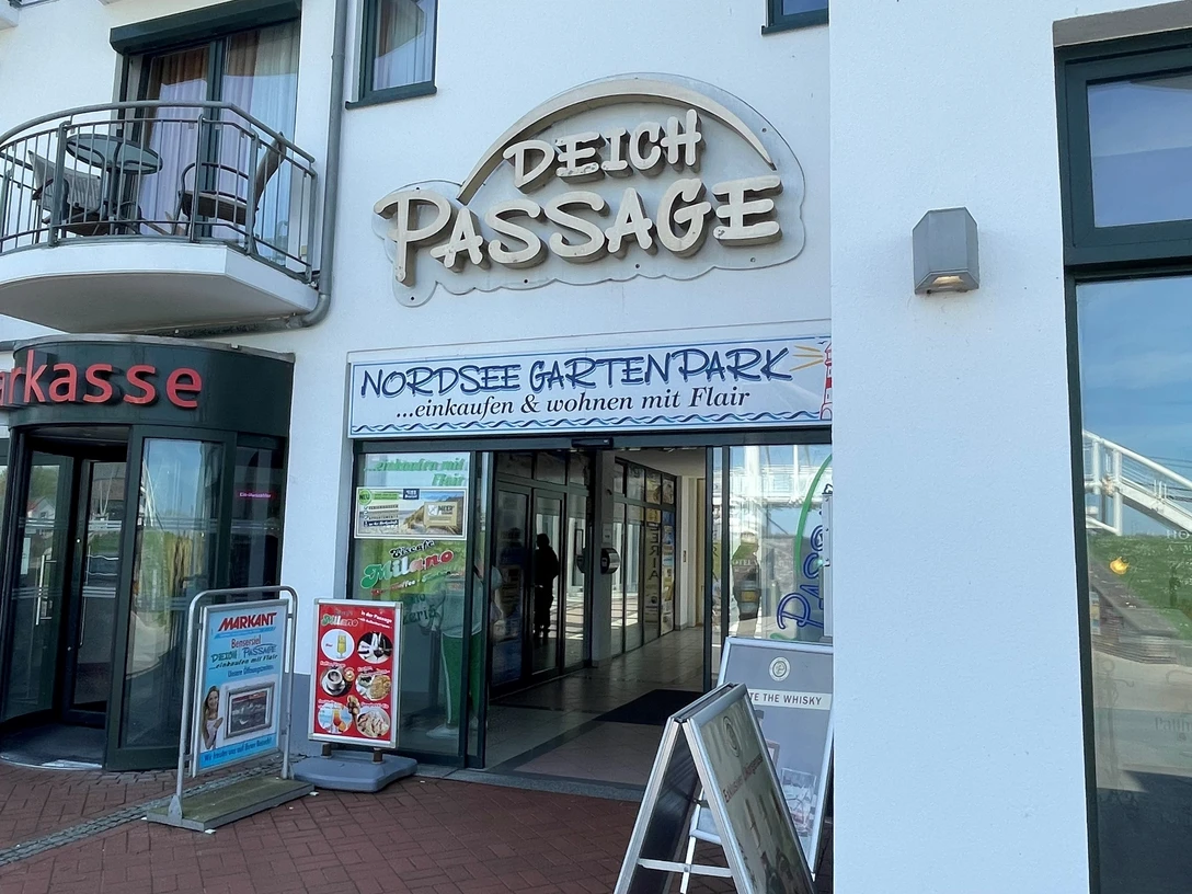 Deichpassage Bensersiel.jpg