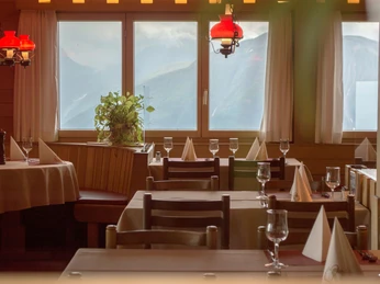 Restaurant Eggishorn.jpg