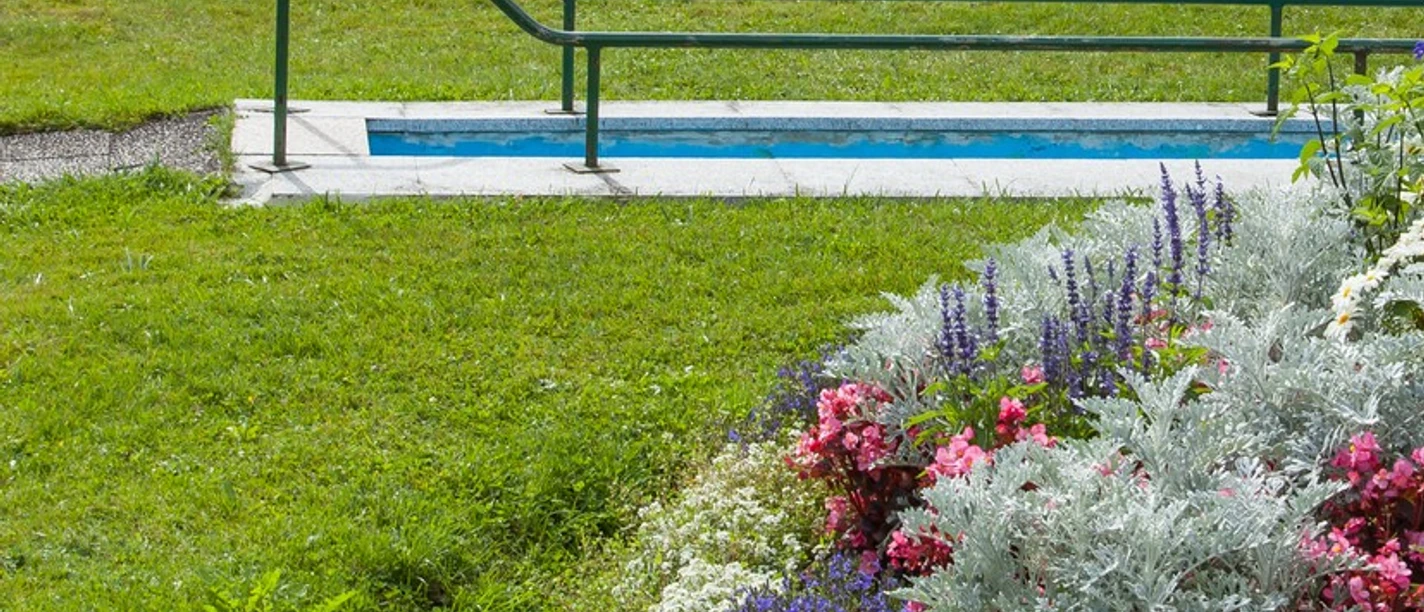 Kneippbecken in Wallgau.jpg