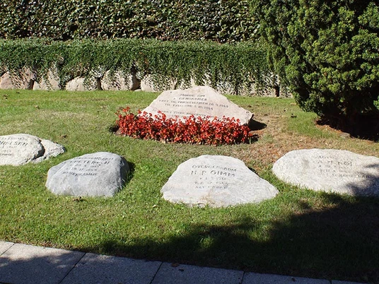 Mindelund-Christianskirken-4-gendarmer©Conni-Ernst-(7)