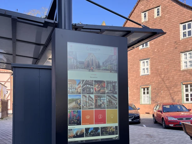 Digitale Infostele Hören.jpeg Digitale Infostele Hören