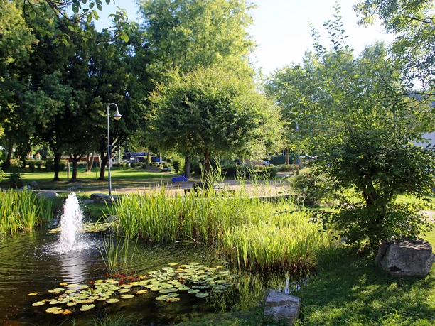 Caromber Platz Glashütten Schloßborn