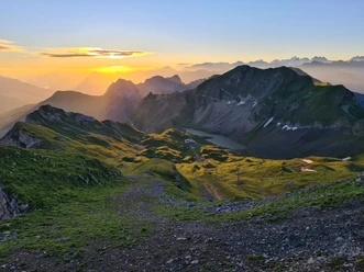 20200705 Berghaus Eisee Sonnenaufgang Sommer Daniel Furrer1