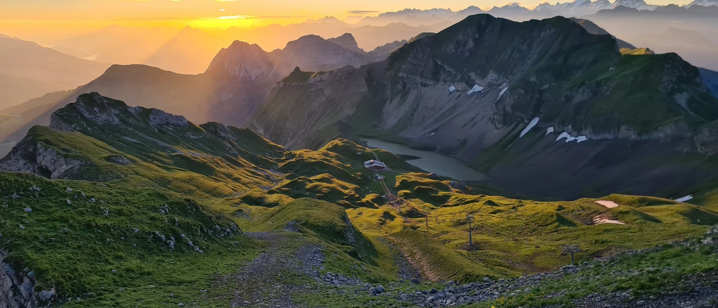 20200705 Berghaus Eisee Sonnenaufgang Sommer Daniel Furrer1