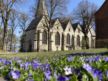 Walfahrtskirche St. Bartholomäus | Salzkotten-Verne Walfahrtskirche St. Bartholomäus | Salzkotten-Verne