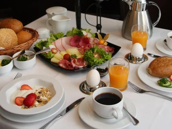Frühstück im Hotel nebenan zubuchbar