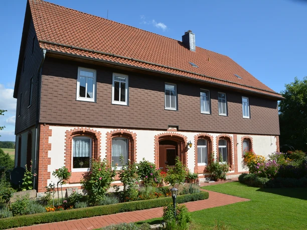 Hausansicht_Hauptbild_©Ingeborg Weber.JPG