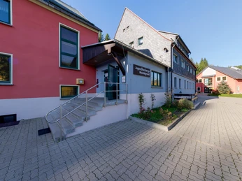 LVSachsen_Sayda_Hausansicht2_Verband_Okt17_Origina