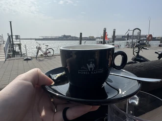Meun - Hafenbar auf Juist (8).jpeg