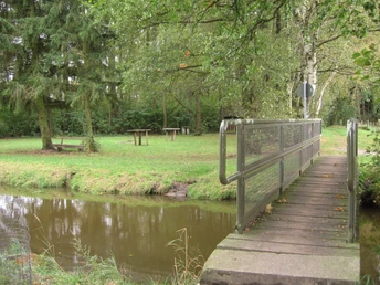 Jagdsteg über das Schwarzwasser Jagdsteg über das Schwarzwasser