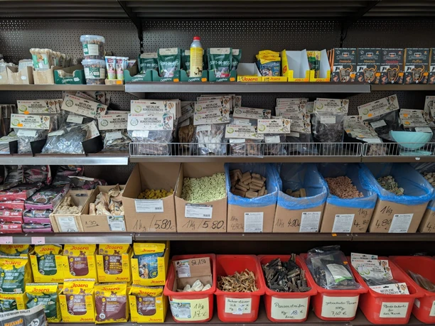 Landhandel von Walther_Tiernahrung.jpeg