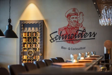 buesum-schneiders-bar02.jpg