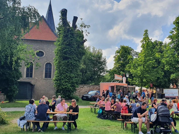 Wölti unter Dampf - Hoffest im Kloster Wöltingerode Wölti unter Dampf - Hoffest im Kloster Wöltingerode