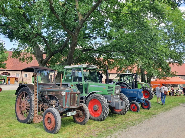 Wölti unter Dampf - Hoffest im Kloster Wöltingerode Wölti unter Dampf - Hoffest im Kloster Wöltingerode