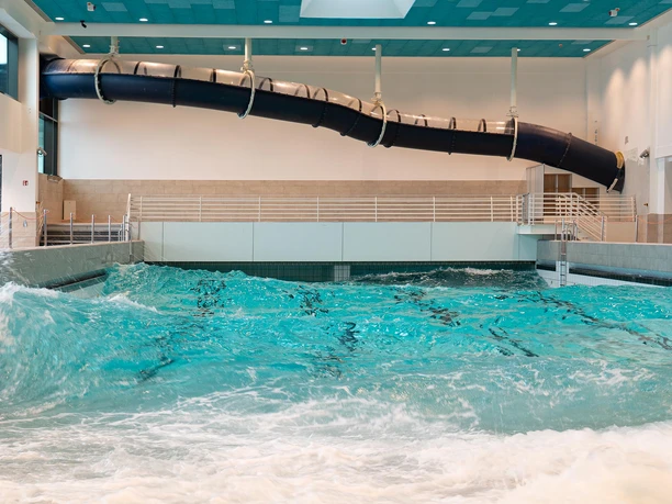 Das Wellenbecken in der Meerzeit Büsum