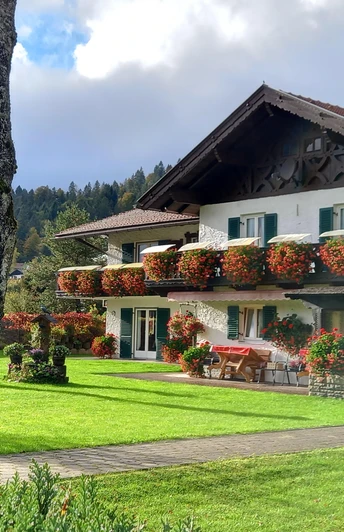 Freie Termine an Feiertagen in der Ferienwohnung im Anbau von Haus Kawendelblick