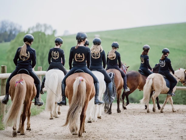 Reiten©Falkenegg.jpg