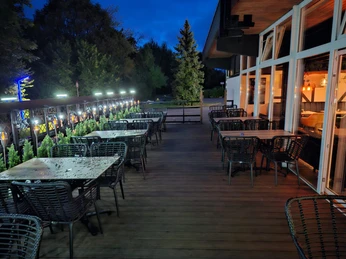 Terasse(c) Restaurant zur Auszeit.jpg