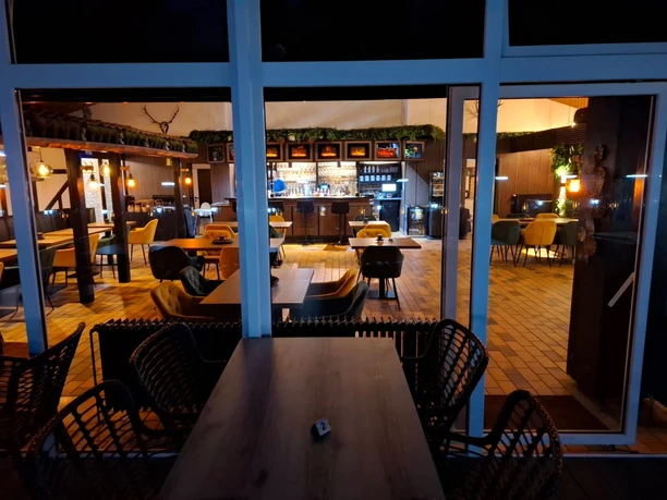 Innen (c) Restaurant zur Auszeit.jpg