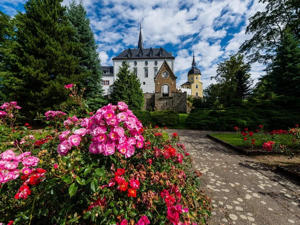 Schlossansicht_aus_Garten