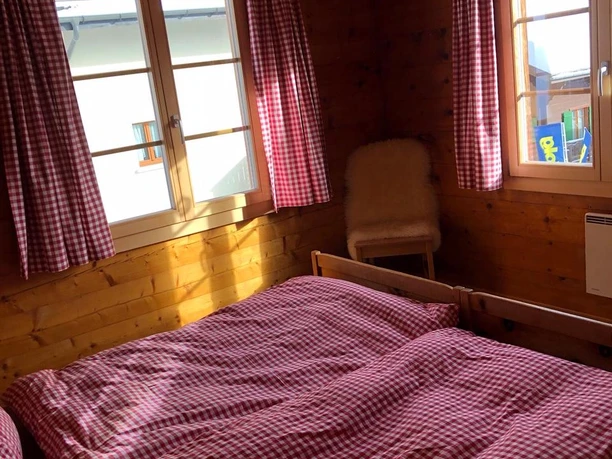 1. OG 2 Bett-Zimmer
