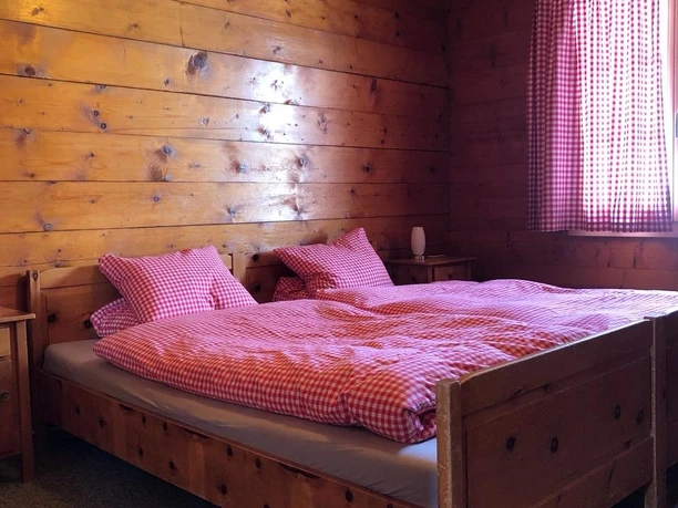 1.OG 2 Bett-Zimmer