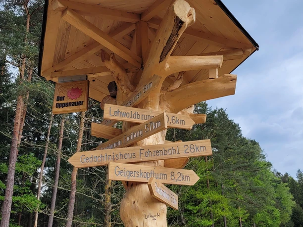 Schilderbaum am Lehwald