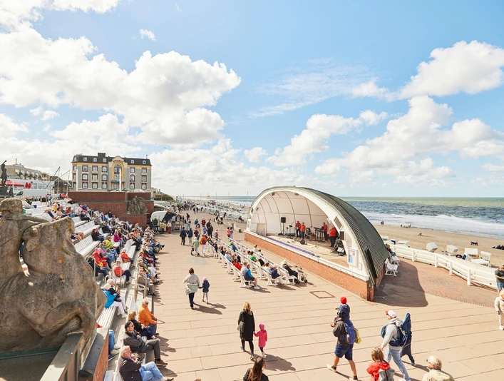 Musik am Meer in der Musikmuschel auf Sylr