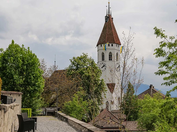 schlosskirche-thun-sicht-garten.jpg