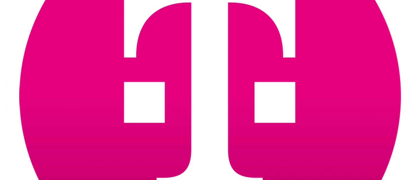 Ein magentafarbenes Logo mit einem stilisierten weißen "T" auf einem runden, schwarzen Hintergrund.