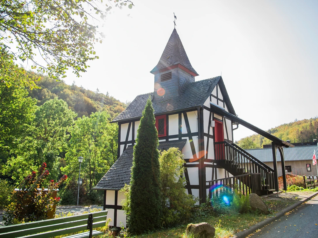 Kirche Hatzfeld-Lindenhof