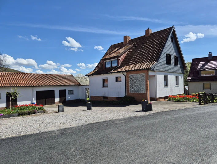 Hausansicht_Broneske_©Ingrid Spittler.jpg