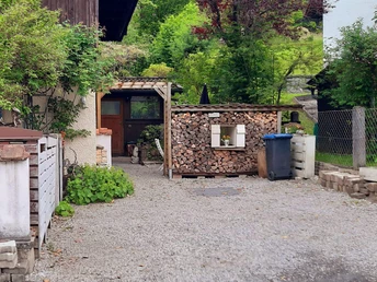 PKW-Stellplatz direkt am Haus