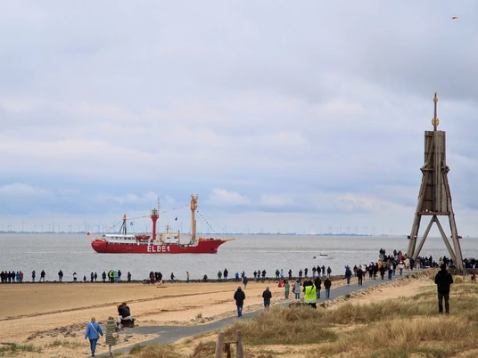 feuerschiff-elbe-1-an-der-kugelbake-poi-nordseeheilbad-cuxhaven.jpg