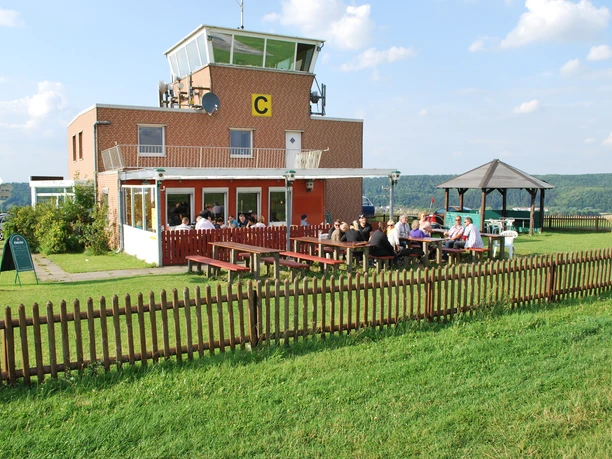 Tower (C) Flugplatz Bad Gandersheim e.V..JPG