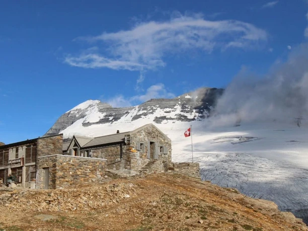 Monte Leone Hütte SAC