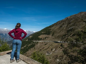 Blick Richtung Schallbett und Simplonpassstrasse