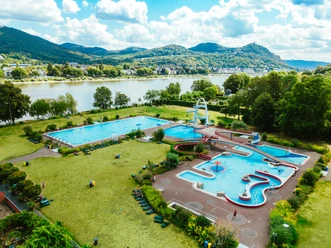 Giacomo_Zucca_Bundesstadt_Bonn-Panoramabad_Ruengsdorf