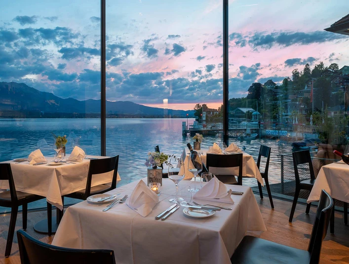 restaurant-schloss-oberhofen-aussicht-thunersee-sonnenuntergang.jpg