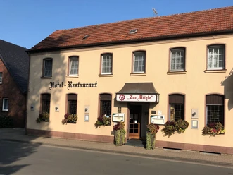Außenansicht Hotel und Restaurant Zur Muehle in Gahlen