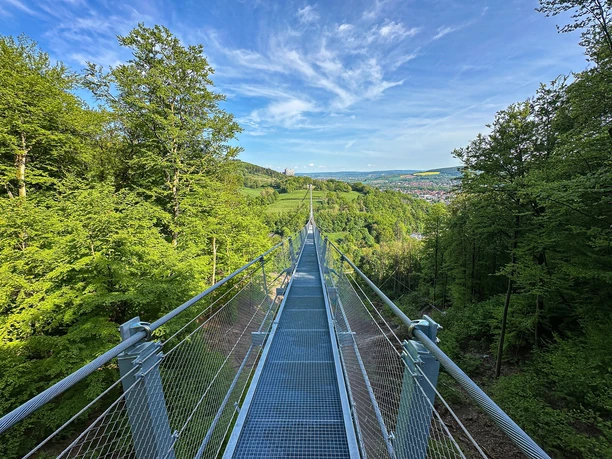 Hängebrücke Blick nach Rotenburg_Highwalk Rotenburg_@Erlebnisregion Mittleres Fuldatal