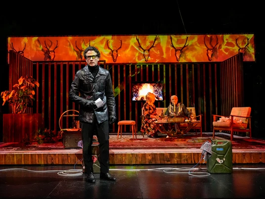 Biedermann und die Brandstifter 8_c_Tobias Metz.jpg