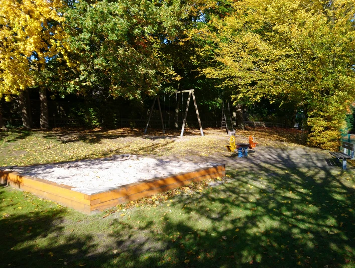 Kinderspielplatz Am Horstbusch.jpg