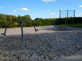 Rastede_Kinderspielplatz_Am_Hankhauser Busch (10).jpg