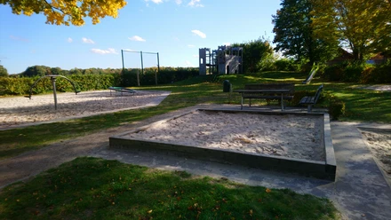 Rastede_Kinderspielplatz_Am_Hankhauser Busch (11).jpg