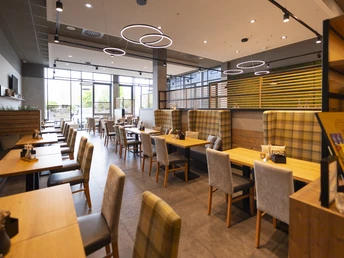 Kedi Hotel Juli 2024_W1_1982.jpg